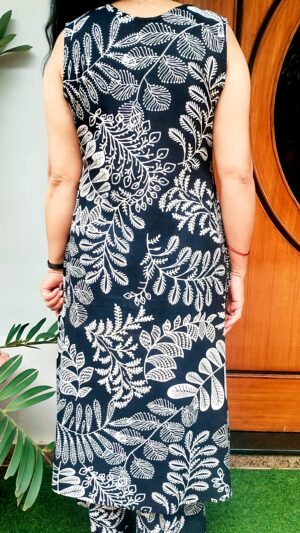 Black Leaf Print A-Line Kurti Set - Image 2
