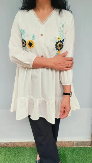 elegant off-white embroidered top - Image 3