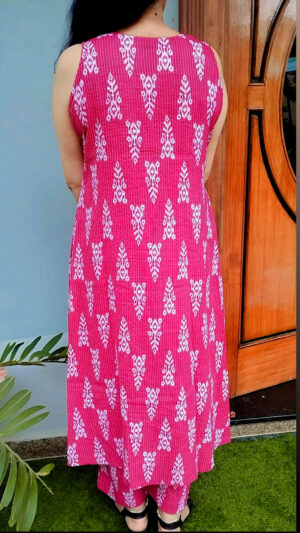 pink Ikat print cotton kurta set - Image 5